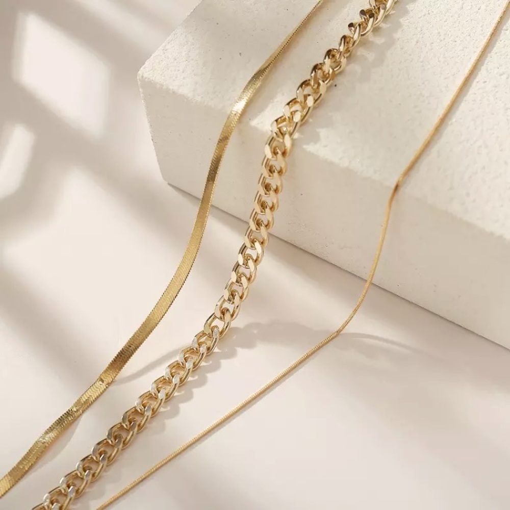 “City Dreamer” Gold Link Snake Chain Sexy Necklace - Picture 4 of 6